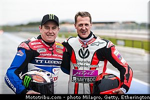 schumacher_espargaro_mamola_mcguinness_flint_2012_paul_ricard_034.jpg