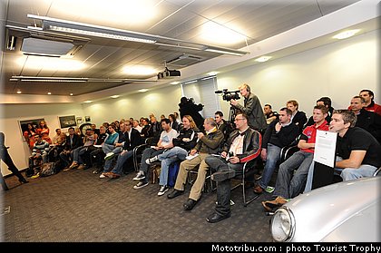 tourist_trophy_006_2010.jpg