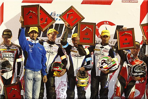057-podiums-podium .jpg