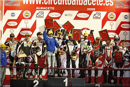 058-podiums-podium .jpg