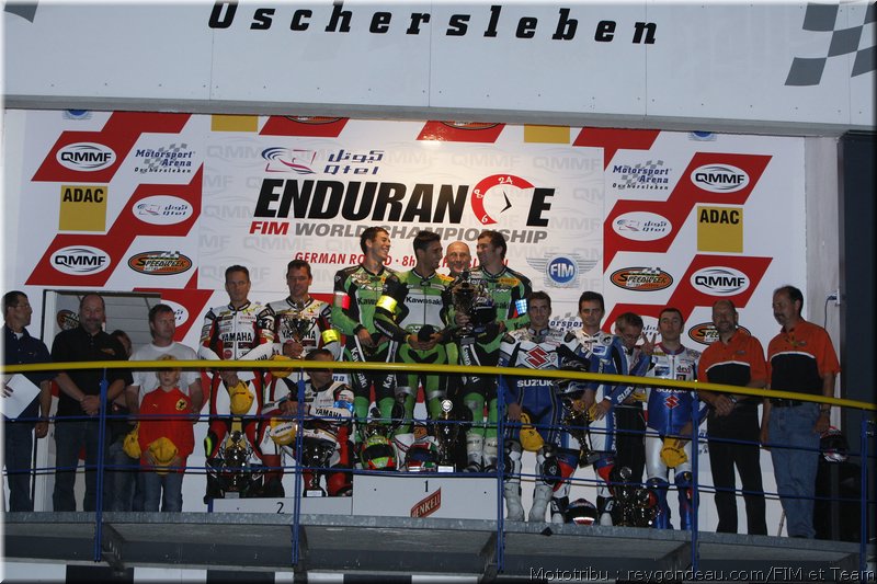 076-podium-ewc1