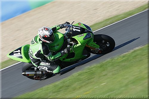 kawasaki_moreira.jpg