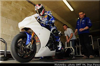 004_gmt94_test2009_004.jpg