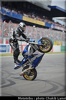 stunt_12.jpg
