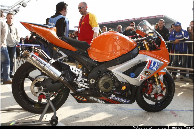 24h_mans_2010_stands_016