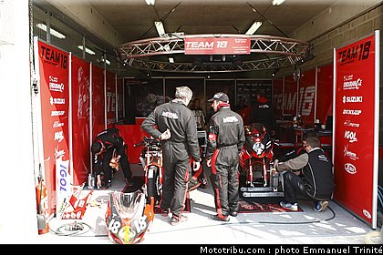 24h_mans_2010_stands_002.JPG