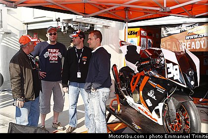 24h_mans_2010_stands_005.JPG