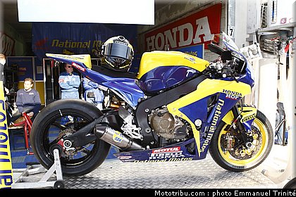 24h_mans_2010_stands_019.JPG