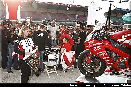 24h_mans_2010_stands_021.JPG