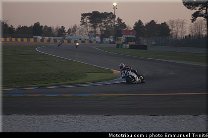 24h_mans_2010_zonerouge_1.JPG