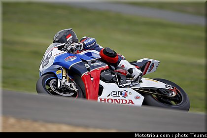 honda_tt_legend_03_endurance_24h_du_mans_2011.jpg