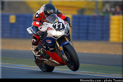 honda_tt_legend_04_endurance_24h_du_mans_2011.jpg