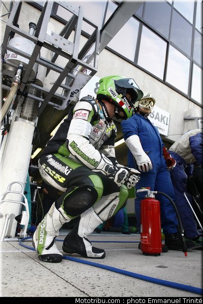 040_24h_du_mans_2011