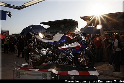 bmw_003_24h_du_mans_2011.jpg