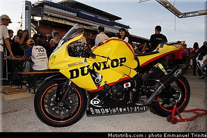 dunlop_001_24h_du_mans_2011.jpg