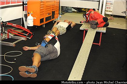 0113_moto_racing_113_004_endurance_2012_france_24h_du_mans.jpg
