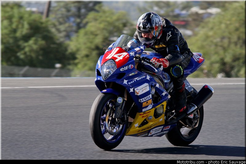 0114_motos_actives_sport_14_002_endurance_2012_france_24h_du_mans