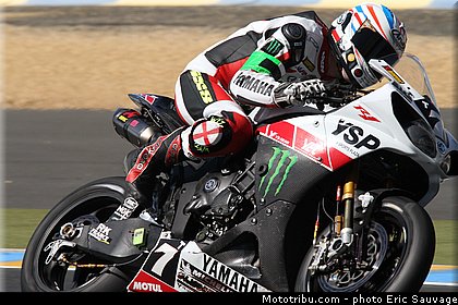 0007_monster_energy_yamaha_yart_001_endurance_2012_france_24h_du_mans.jpg