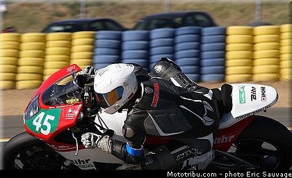 0045_metiss_jlc_moto_002_endurance_2012_france_24h_du_mans.jpg