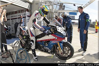 0099_bmw_001_endurance_2012_france_24h_du_mans.jpg
