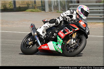 2roues_01_endurance_2012_essais_pre_le_mans_sauvage_mototribu.jpg