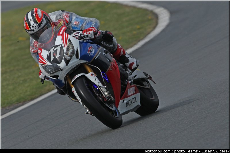 honda_tt_legends_03_endurance_2012_france_bol_dor