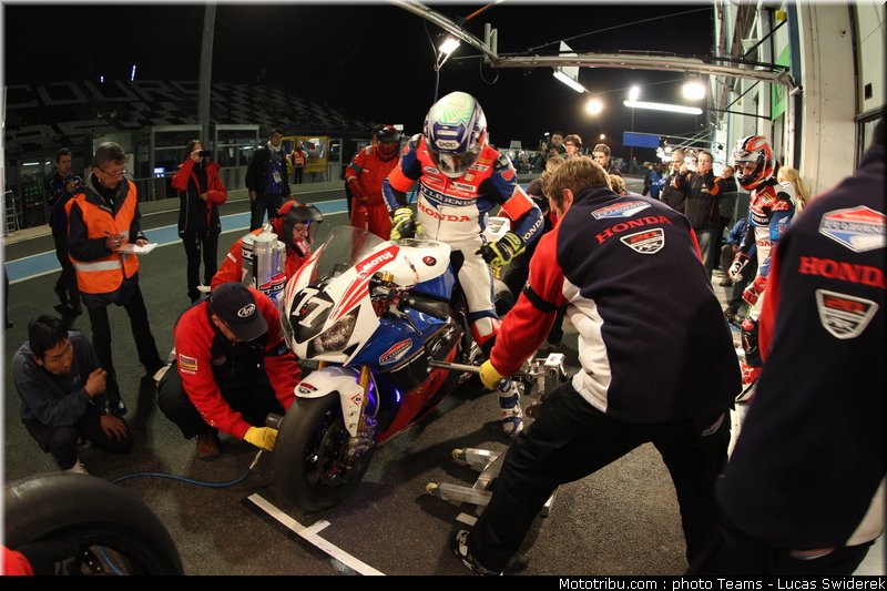honda_tt_legends_29_endurance_2012_france_bol_dor