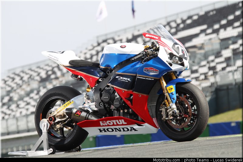 honda_tt_legends_36_endurance_2012_france_bol_dor