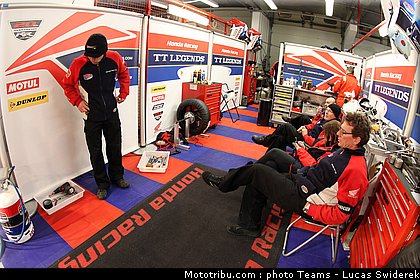 honda_tt_legends_16_endurance_2012_france_bol_dor.jpg