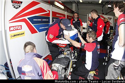 honda_tt_legends_25_endurance_2012_france_bol_dor.jpg