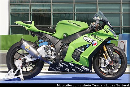 kawasaki_src_42_endurance_2012_france_bol_dor.jpg
