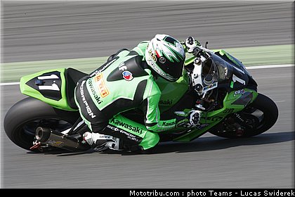 kawasaki_src_43_endurance_2012_france_bol_dor.jpg