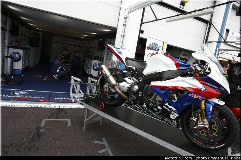 bmw_011_endurance_2012_france_bol_dor
