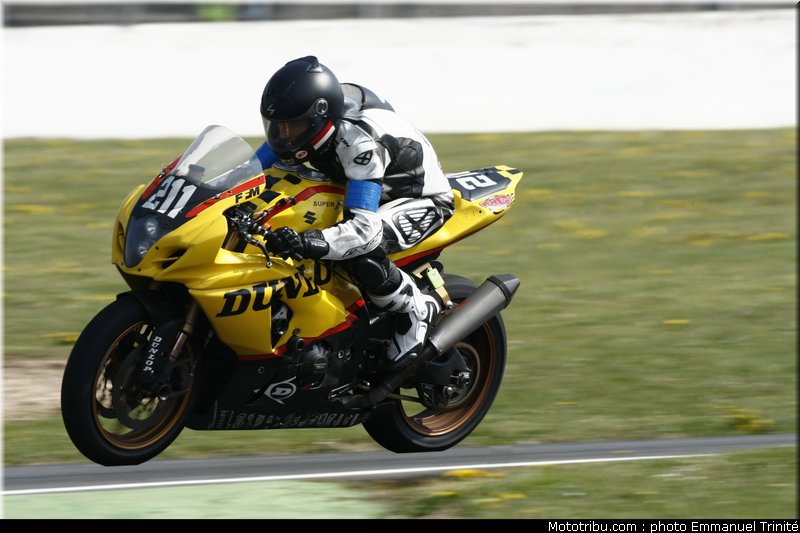 dunlop_002_endurance_2012_france_bol_dor