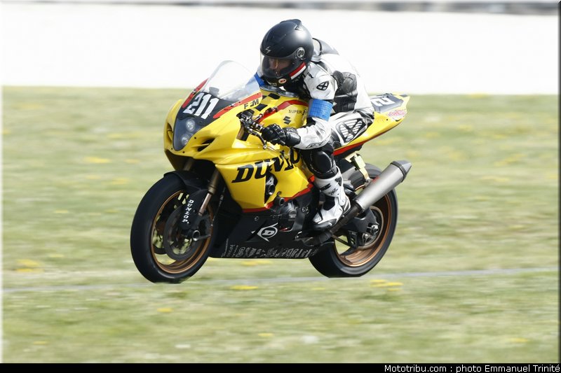 dunlop_003_endurance_2012_france_bol_dor