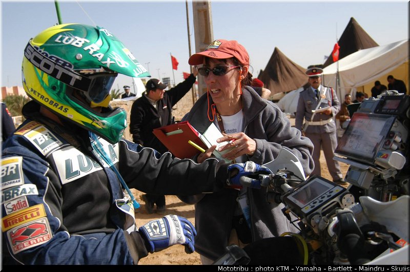 deazevedo_007_dakar2005