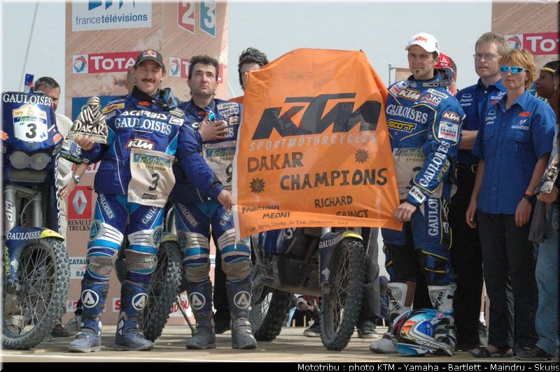 ktm_gauloises_2_dakar2005
