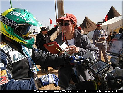 deazevedo_007_dakar2005.jpg