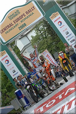 podium_2.jpg
