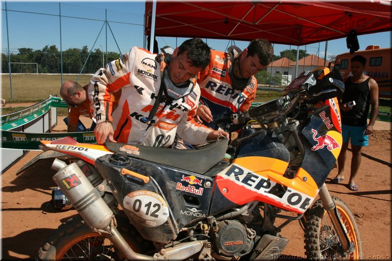 MOTO 
