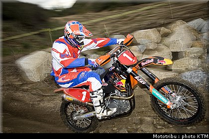 000ktm_team_knight_1.jpg