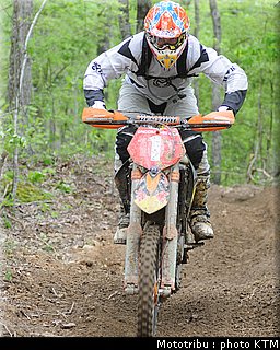 005hurricane_mills_knight_3.jpg