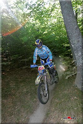 isde_0122_kokkinos_2.jpg