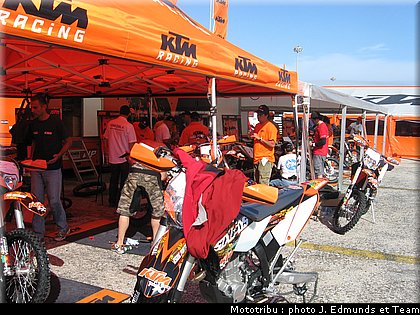 ktm_06.jpg