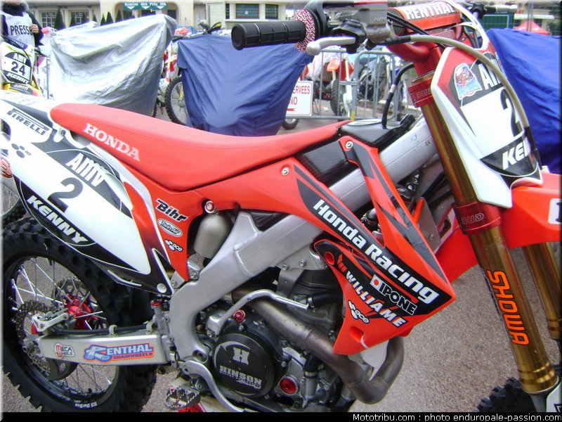 MOTO 
