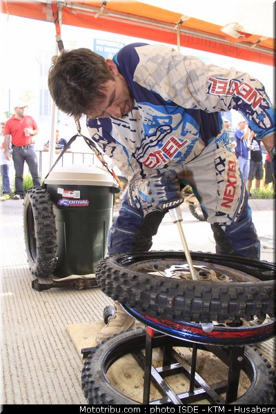 isde_2010_paddock_1