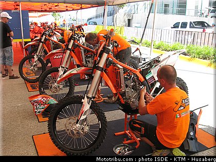 isde_2010_ktm_husaberg_05.jpg