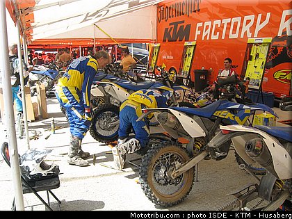 isde_2010_ktm_husaberg_10.jpg