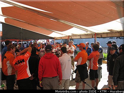 isde_2010_ktm_husaberg_15.jpg