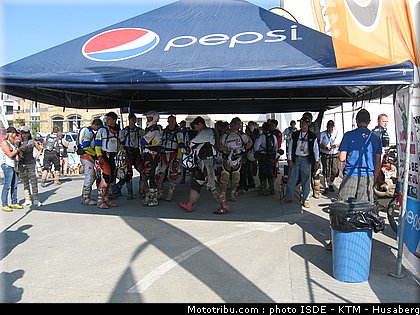 isde_2010_ktm_husaberg_20.jpg